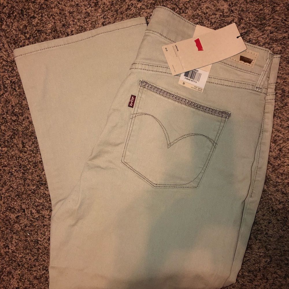 BRAND NEW LEVIs BRAND khaki pants